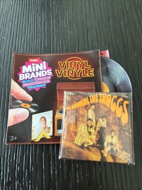 COMMON ZURU Mini Brands Vinyl Vinyl